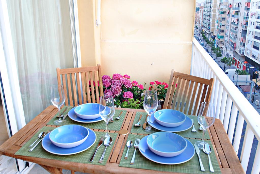 Malaga Center Flat Holidays Salitre المظهر الخارجي الصورة